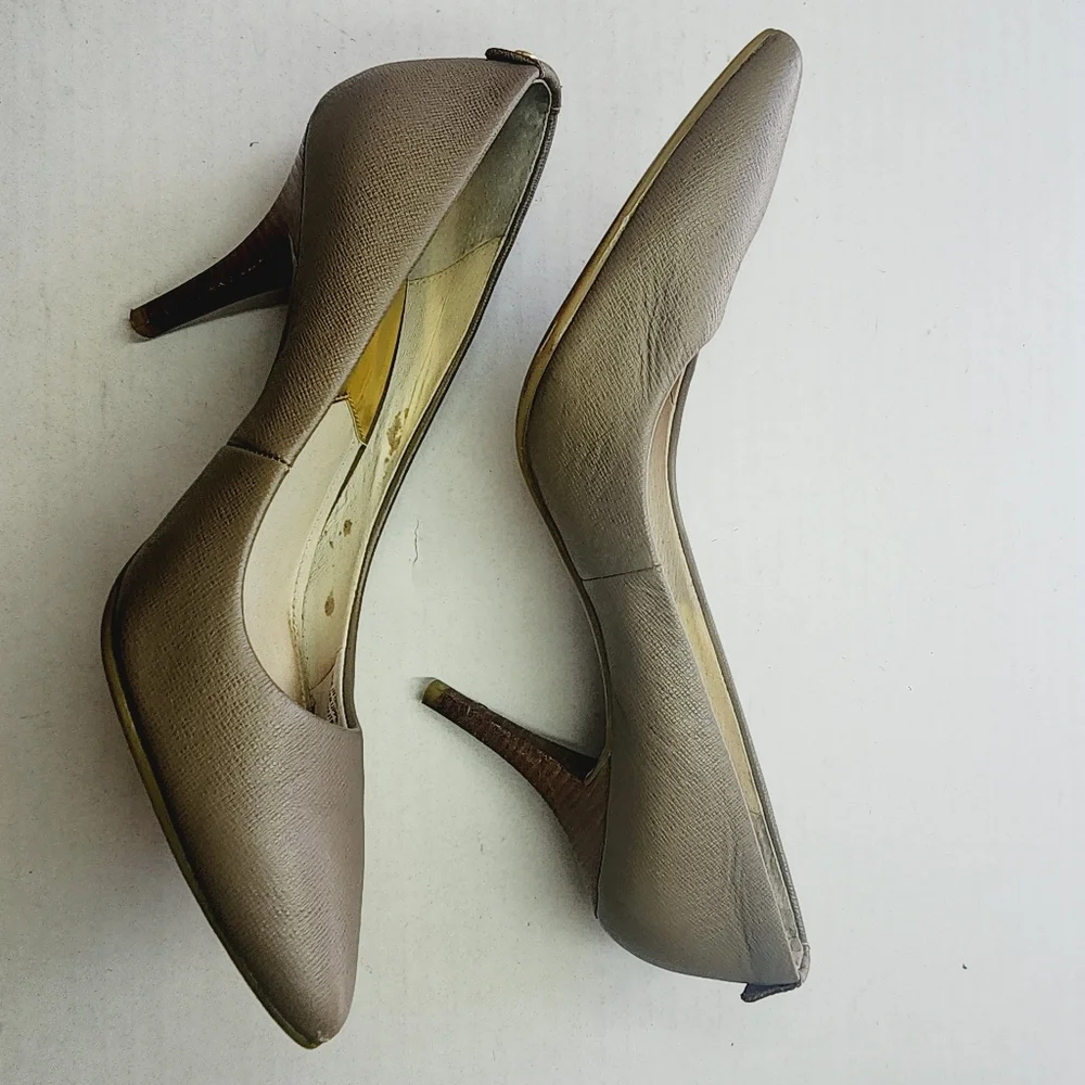 🌸Michael Kors Taupe‎ Heels